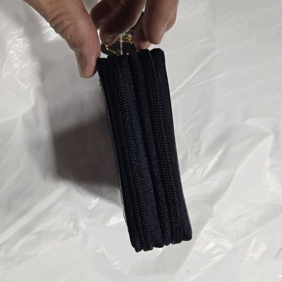 Palm Style Leather Wallet for Women with RFID Blocking - Picture 4 of 4